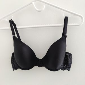 Black with lace 34b Maidenform bra